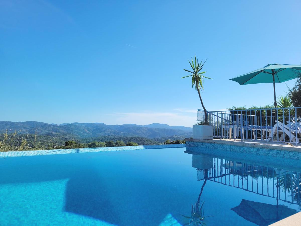 Les Volets Bleus Otel Spéracèdes Dış mekan fotoğraf