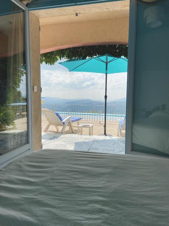 Les Volets Bleus Otel Spéracèdes Dış mekan fotoğraf