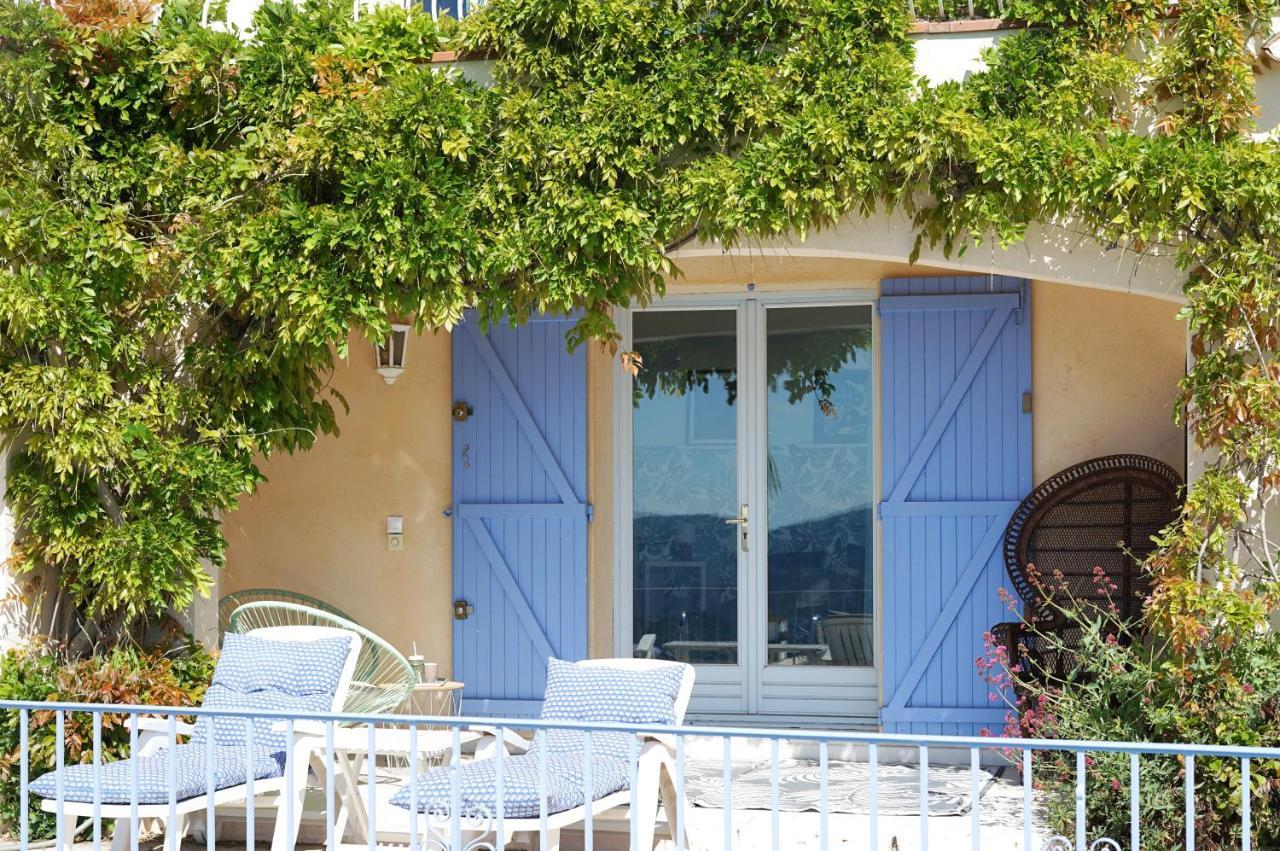 Les Volets Bleus Otel Spéracèdes Dış mekan fotoğraf